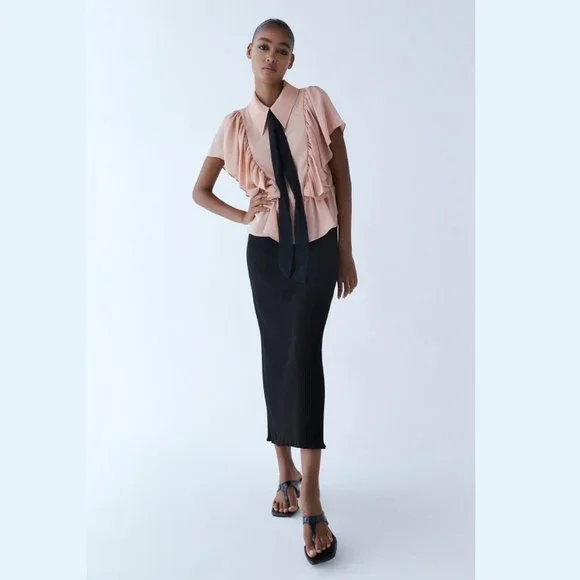 LAST ONE!!! ZARA Blouse with Contrasting Tie - Picture 3 of 12